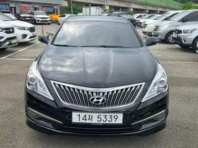 Hyundai Grandeur · 2015 год
