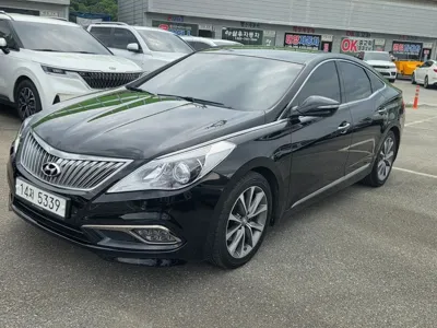 Hyundai Grandeur 2015, 103446 км, за 4362.83 USD