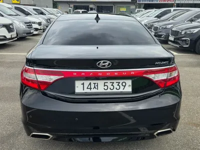 Hyundai Grandeur 2015, 103446 км, за 4362.83 USD