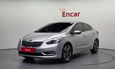 Kia K3 · 2013 год
