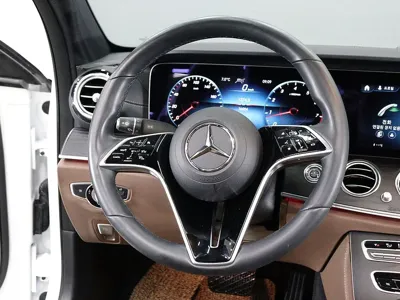 Mercedes-Benz E-Class 2023, 36007 км, за 31377.18 USD - фото 7
