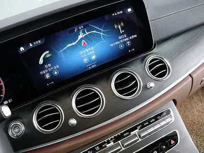 Mercedes-Benz E-Class 2023, 36007 км, за 31377.18 USD - фото 17