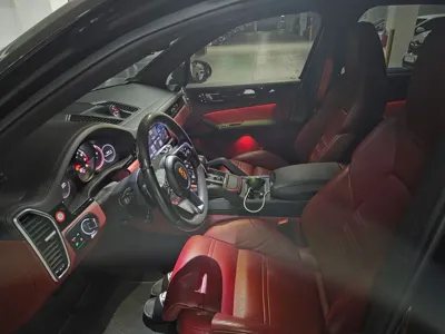 Porsche Cayenne 2019, 65100 км, за 48755.1 USD - фото 14