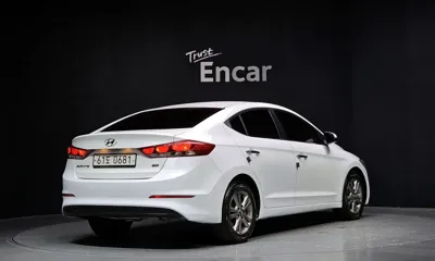 Hyundai Avante 2016, 126984 км, за 5395.56 USD