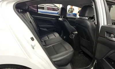 Hyundai Avante 2016, 126984 км, за 5395.56 USD - фото 12