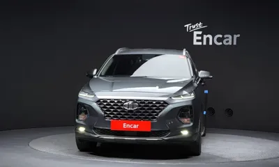 Hyundai Santafe 2019, 80981 км, за 12487.61 USD