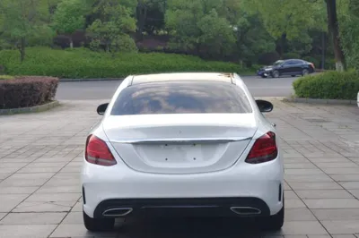 Mercedes-Benz C-Class 2021, 87600 км, за 24233 USD