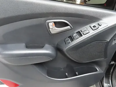 Hyundai Tucson 2010, 32818 км, за 3187.62 USD - фото 12