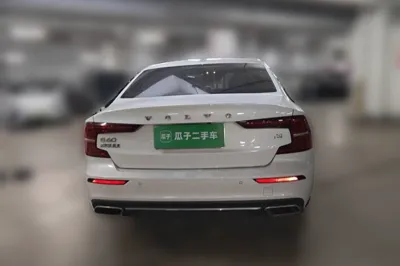 Volvo S60 2021, 73900 км, за 14225 USD