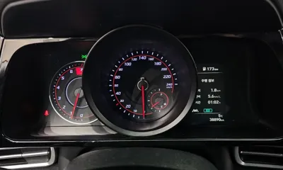 Hyundai Avante 2021, 38890 км, за 11694.75 USD - фото 8