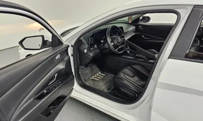 Hyundai Avante 2021, 38890 км, за 11694.75 USD - фото 11