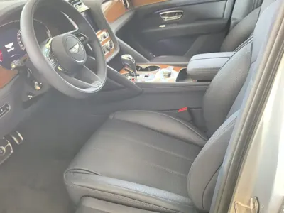 Bentley Bentayga 0, 100 км, за 420543.55 USD