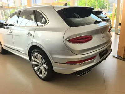 Bentley Bentayga 0, 100 км, за 420543.55 USD - фото 7