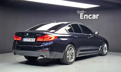 BMW 5-Series 2018, 148283 км, за 13811.08 USD