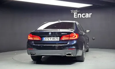 BMW 5-Series 2018, 148283 км, за 13811.08 USD