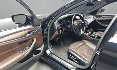 BMW 5-Series 2018, 148283 км, за 13811.08 USD - фото 10