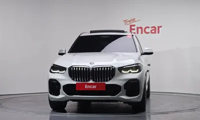 BMW X5 2020, 30394 км, за 45629.1 USD