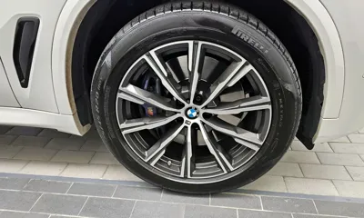BMW X5 2020, 30394 км, за 45629.1 USD