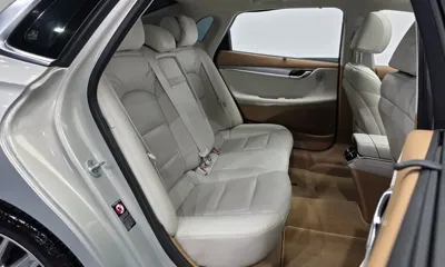 Hyundai Grandeur 2021, 63695 км, за 16279.38 USD - фото 12