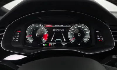 Audi Q8 2021, 109858 км, за 40898.57 USD - фото 8