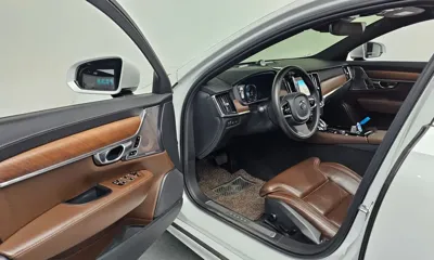 Volvo S90 2020, 82007 км, за 24380.57 USD - фото 11
