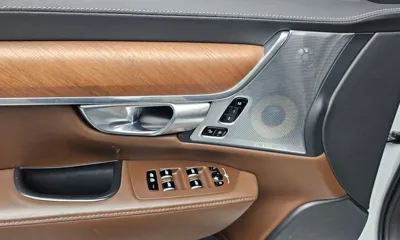 Volvo S90 2020, 82007 км, за 24380.57 USD - фото 17