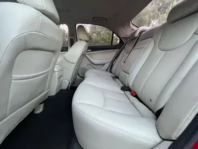 Roewe 360 2016, 78000 км, за 1106.69 USD