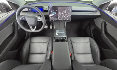 Tesla Model Y 2025, 21872 км, за 32755.68 USD - фото 7