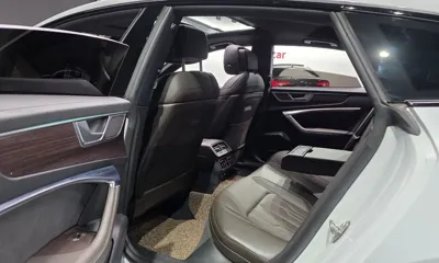 Audi A7 2022, 53241 км, за 36934.25 USD - фото 12