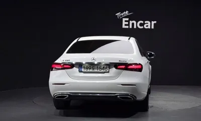 Mercedes-Benz E-Class 2022, 19043 км, за 30737.73 USD