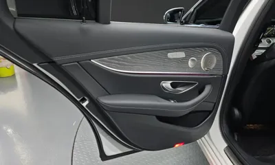 Mercedes-Benz E-Class 2022, 19043 км, за 30737.73 USD - фото 25