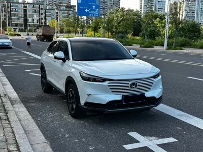 Honda Vezel 2023, 45000 км, за 16181.3 USD