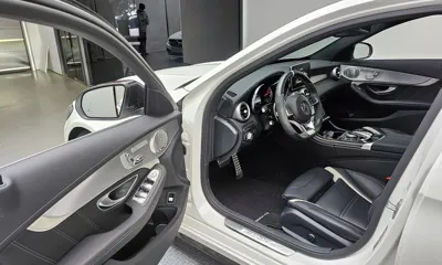 Mercedes-Benz C-Class 2017, 15300 км, за 44234.55 USD - фото 10