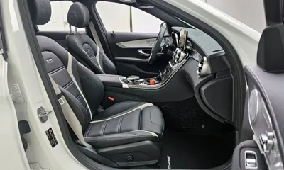 Mercedes-Benz C-Class 2017, 15300 км, за 44234.55 USD - фото 11