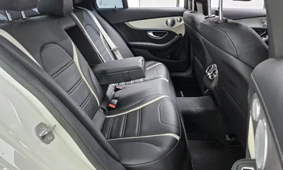 Mercedes-Benz C-Class 2017, 15300 км, за 44234.55 USD - фото 12