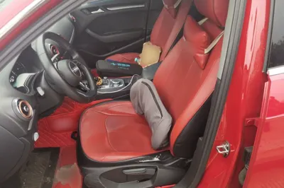 Audi A3 2018, 92100 км, за 8137 USD - фото 14