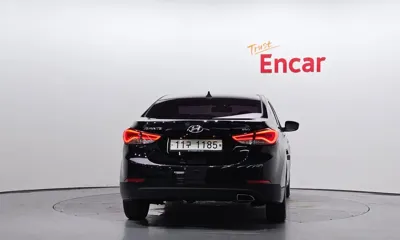 Hyundai Avante 2016, 100832 км, за 3255.84 USD