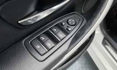 BMW 3-Series 2016, 117418 км, за 11171.35 USD - фото 20