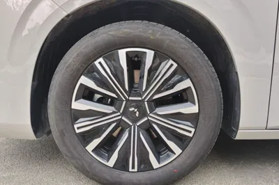 Wuling Wuling Starlight 730 2025, 400 км, за 18306 USD - фото 17