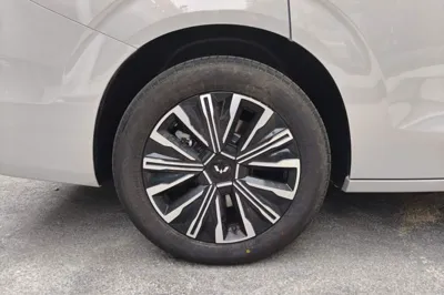 Wuling Wuling Starlight 730 2025, 400 км, за 18306 USD - фото 18