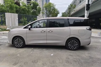 Wuling Wuling Starlight 730 2025, 400 км, за 18306 USD - фото 21