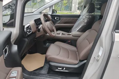 Wuling Wuling Starlight 730 2025, 400 км, за 18306 USD - фото 35