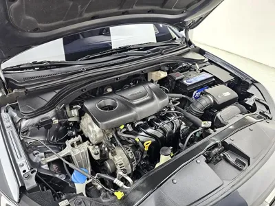 Hyundai Avante 2018, 114617 км, за 4551.67 USD - фото 6