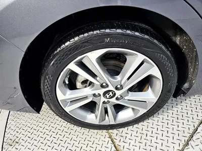 Hyundai Avante 2018, 114617 км, за 4551.67 USD - фото 20