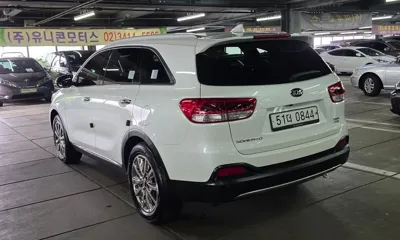 Kia Sorento 2016, 84600 км, за 9881.03 USD