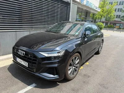 Audi Q8 2021, 121501 км, за 37409.74 USD