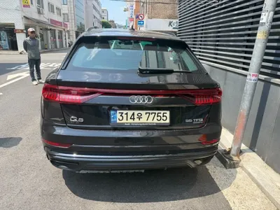 Audi Q8 2021, 121501 км, за 37409.74 USD