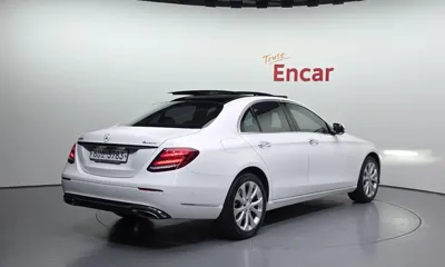 Mercedes-Benz E-Class 2019, 122076 км, за 15304.78 USD