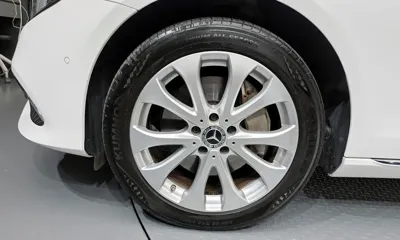 Mercedes-Benz E-Class 2019, 122076 км, за 15304.78 USD