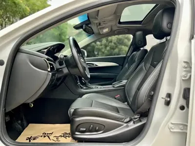 Cadillac ATS-L 2018, 67000 км, за 8946.27 USD